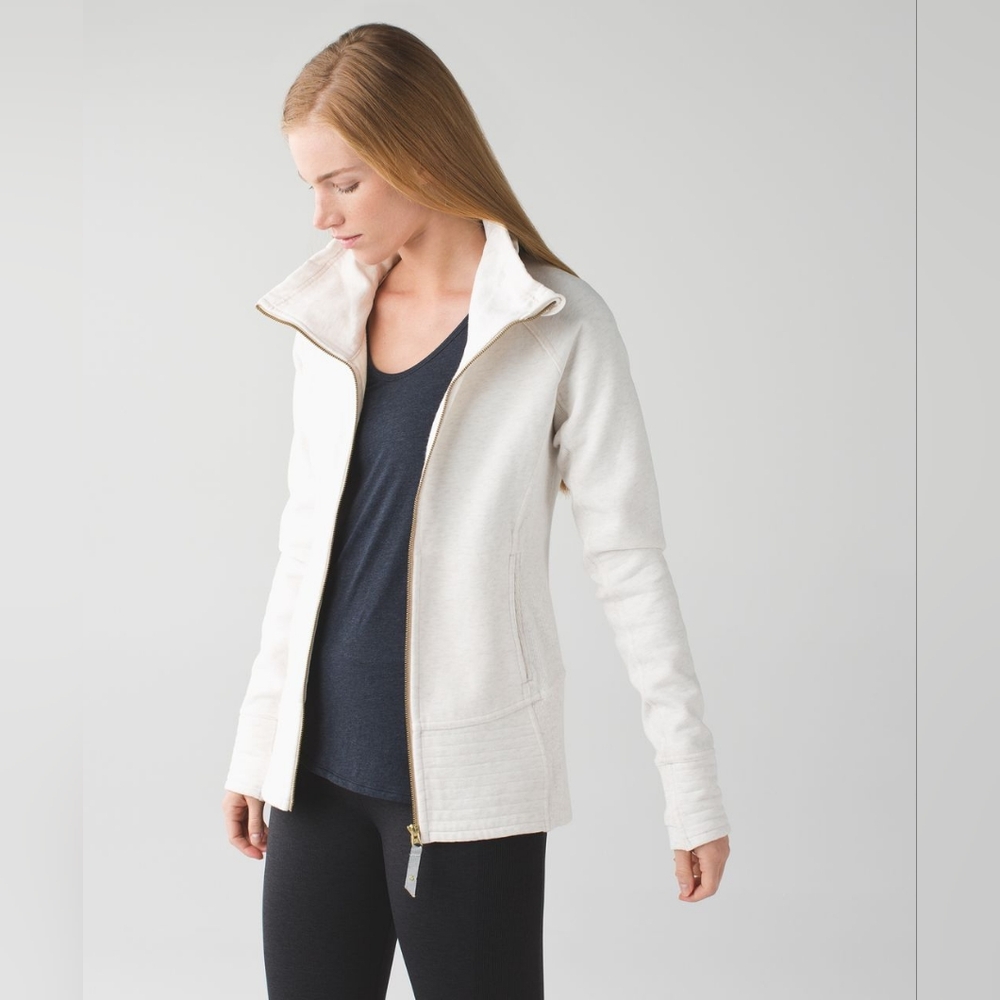 Lululemon Radiant Jacket Size 6 - Picture 4 of 11